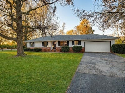 /international/us/701-hillcrest-avenue-nixa-mo-110108296043/