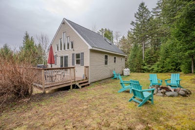 /international/us/29-balsam-road-bethel-me-110107857331/