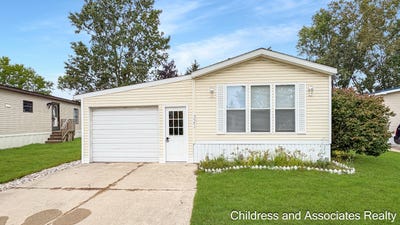 /international/us/321-valley-oak-drive-coopersville-mi-110110240529/