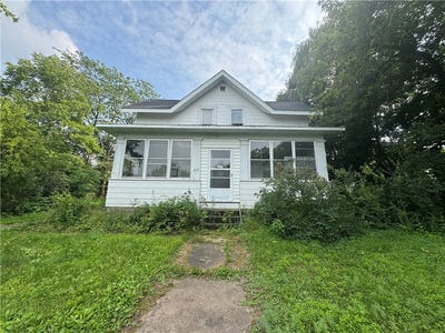 /international/us/215-stanley-street-chippewa-falls-wi-110101360026/