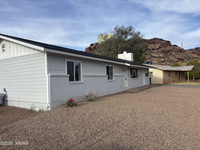 /international/us/828-14th-avenue-holbrook-az-110107697237/