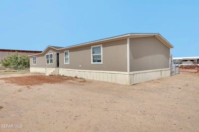 /international/us/13854-petunia-drive-san-elizario-tx-110108855081/