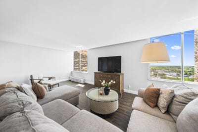 /international/us/1000-urlin-avenue-columbus-oh-110108059197/