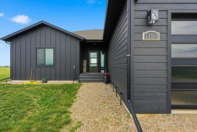 /international/us/13368-194th-street-vale-sd-110108717795/