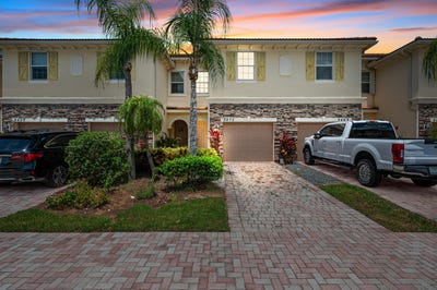 /international/us/9472-sw-merlin-court-stuart-fl-110108980758/