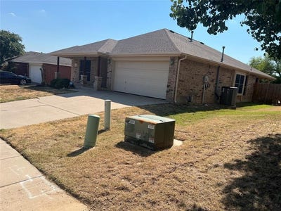 /international/us/6129-tilapia-drive-fort-worth-tx-110101482880/
