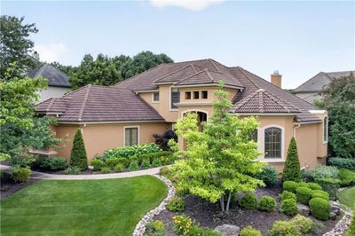 /international/us/14704-juniper-street-leawood-ks-110108478884/
