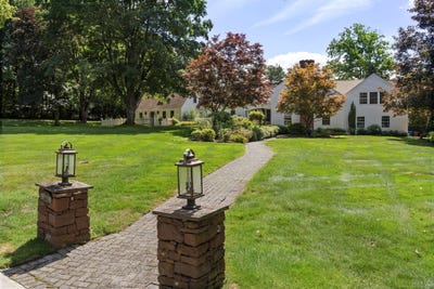 /international/us/133-main-street-farmington-ct-110100976555/?lang=zh-tw