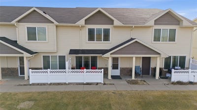 /international/us/1401-n-6th-street-indianola-ia-110105632605/