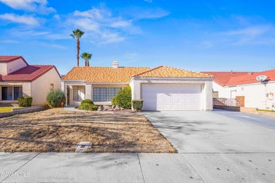 /international/us/44239-fenner-avenue-lancaster-ca-110104223238/