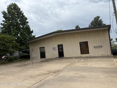 /international/us/624-center-park-lane-yazoo-city-ms-110108714832/