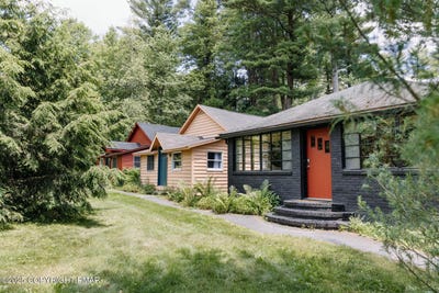 /international/us/116-firehouse-road-pocono-pines-pa-110101319947/