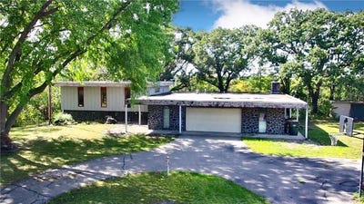 /international/us/1004-s-ramsey-street-redwood-falls-mn-110100251628/