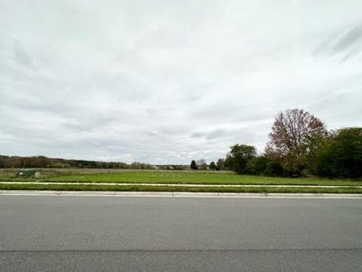 /international/us/118400-monarch-street-stratford-wi-110087631343/