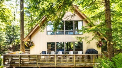/international/us/55-lakeview-drive-adirondack-ny-110107984442/