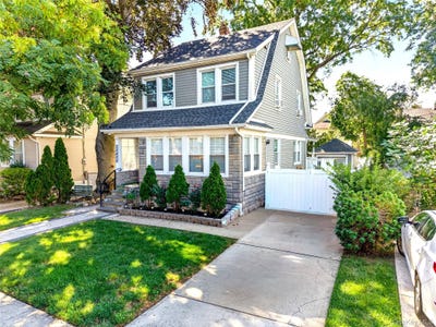 /international/us/224-20-92nd-avenue-queens-village-ny-110109852417/