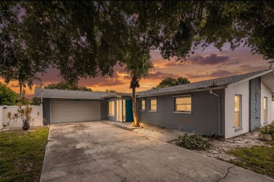 /international/us/2075-n-keene-road-clearwater-fl-110120113722/
