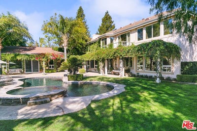 /international/us/24822-wooded-vista-west-hills-ca-110107908369/