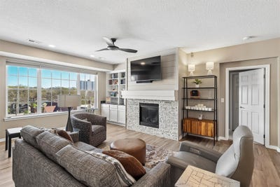 /international/us/3031-grand-avenue-des-moines-ia-110107396699/