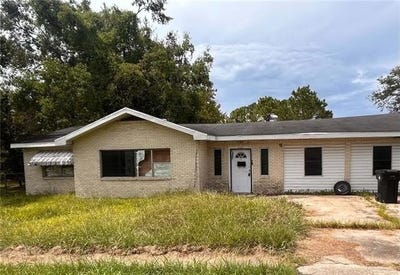 /international/us/605-pellerin-street-jeanerette-la-110110309063/