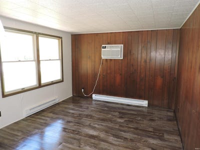 /international/us/125-w-orange-street-cromwell-in-110108388980/