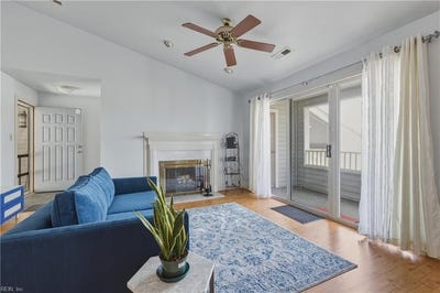 /international/us/226-island-cove-court-hampton-va-110108425064/