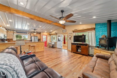 /international/us/970-county-road-256-coleman-tx-110107897303/