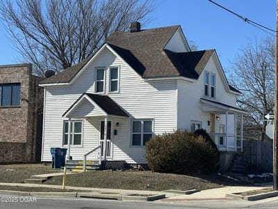 /international/us/1802-s-joplin-avenue-joplin-mo-110097119490/