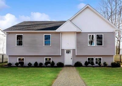 /international/us/150-beaver-drive-mastic-beach-ny-110096592684/