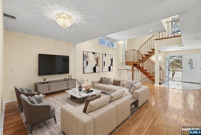 /international/us/376-kenwood-englewood-nj-110108357319/