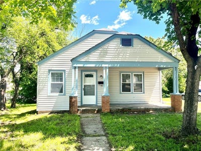 /international/us/227-s-lynn-street-nevada-mo-110107750070/