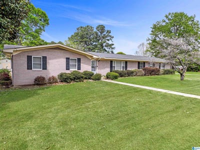 /international/us/202-elwyn-avenue-clanton-al-110107050996/