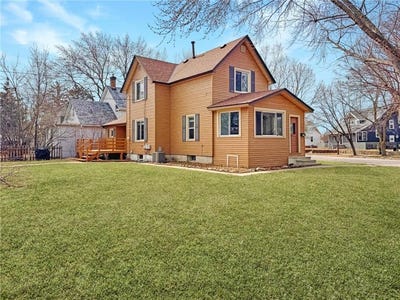 /international/us/1624-1st-street-n-saint-cloud-mn-110107392842/