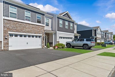 /international/us/15-morley-boulevard-medford-nj-110108445787/