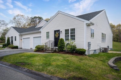/international/us/26-blissful-meadow-drive-plymouth-ma-110108108752/