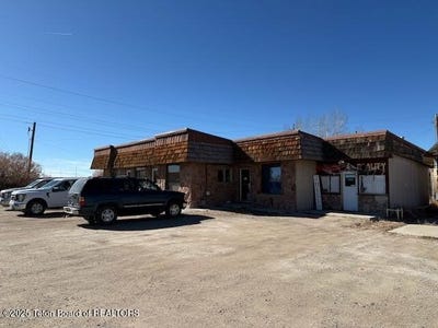 /international/us/335-s-front-street-big-piney-wy-110103240534/