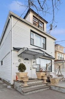 /international/us/115-19-123rd-street-south-ozone-park-ny-110098139803/