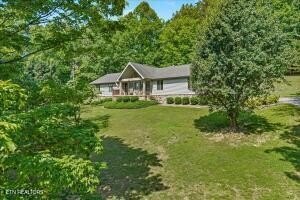 /international/us/456-county-road-135-riceville-tn-110108342324/