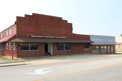 /international/us/802-n-jefferson-street-ava-mo-110101114796/