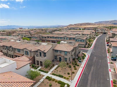 /international/us/72-lomita-heights-drive-las-vegas-nv-110107807110/