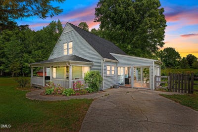 /international/us/8718-moody-road-liberty-nc-110107584835/