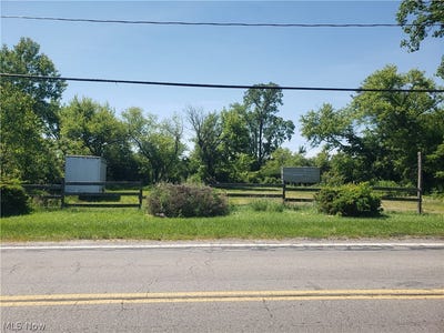 /international/us/1240-lowell-street-elyria-oh-110108450023/