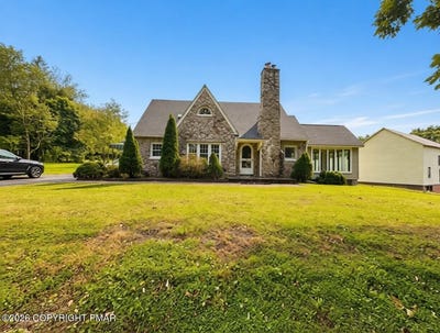 /international/us/701-state-road-barnesville-pa-110120455683/
