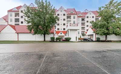 /international/us/5433-harbortown-cir-prospect-ky-110108298151/