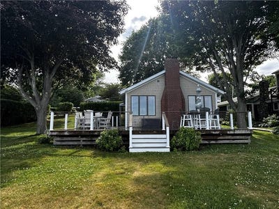 /international/us/25-bayside-avenue-portsmouth-ri-110109067074/