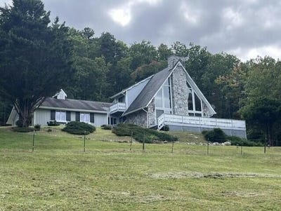 /international/us/384-easy-slope-ln-new-castle-va-110105048965/