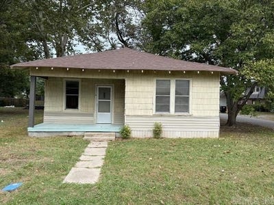/international/us/823-morris-avenue-england-ar-110104019567/
