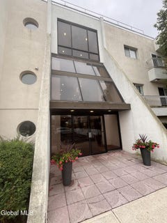 /international/us/170-190-schofield-street-bronx-ny-110101223502/