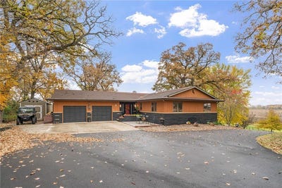 /international/us/74500-240th-street-albert-lea-mn-110106669800/