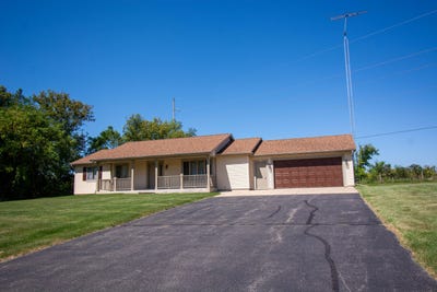 /international/us/w3104-krueger-rd-lake-geneva-wi-110095726371/